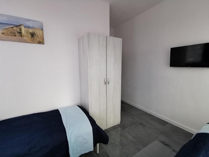 Hotel Pokoje dwuosobowe Rowy  Zewnętrze zdjęcie