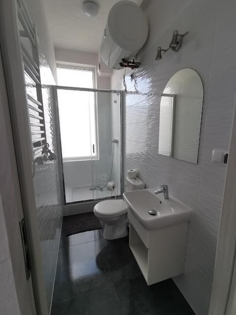 Hotel Pokoje dwuosobowe Rowy  Zewnętrze zdjęcie