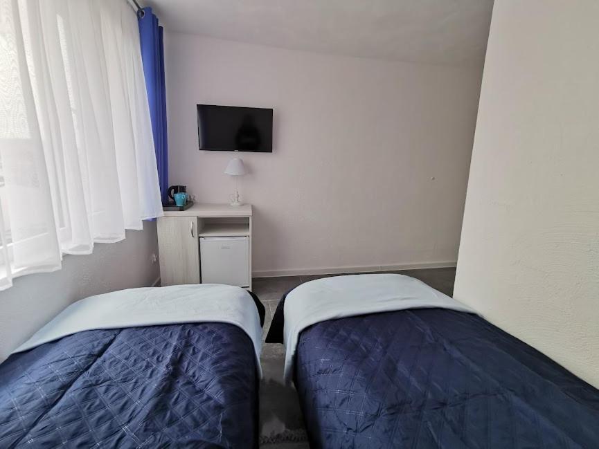 Hotel Pokoje dwuosobowe Rowy  Zewnętrze zdjęcie